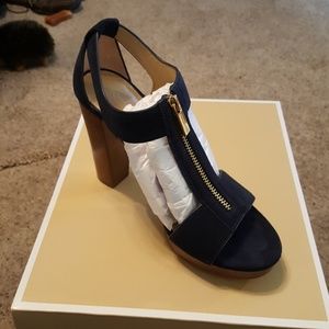 Micheal kors Berkley Swede sandal navy
